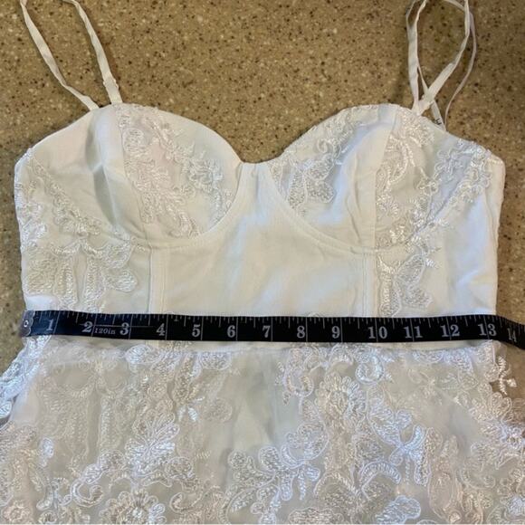 NWOT Lulus Eternal Passion White Lace Bustier Peplum Mermaid Maxi Dress - Picture 6 of 8